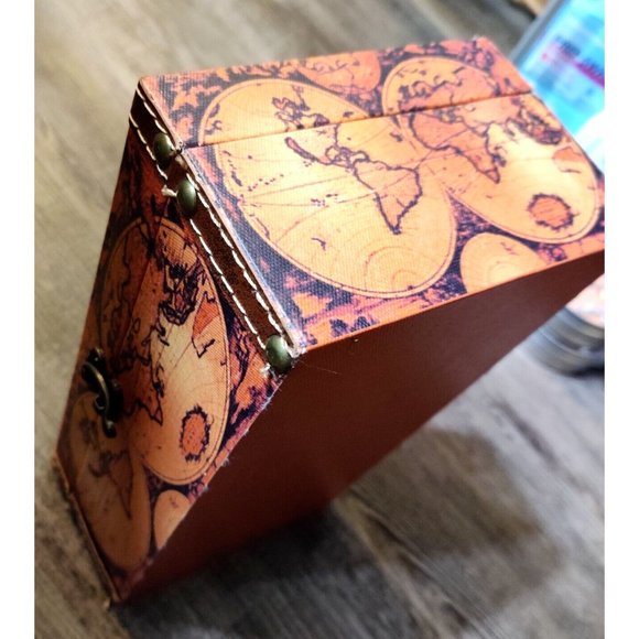 Retro World Map Tissue Box Holder / Faux Leather? Cover Rustic History Tabletop - Picture 7 of 12